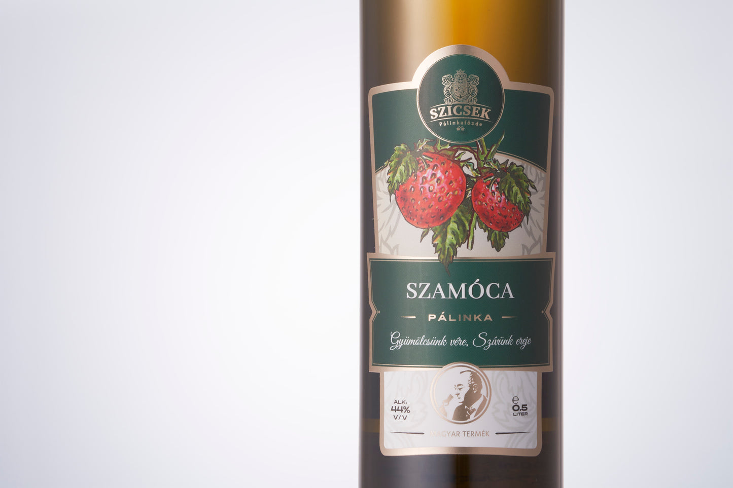 Szamóca Pálinka(イチゴ)