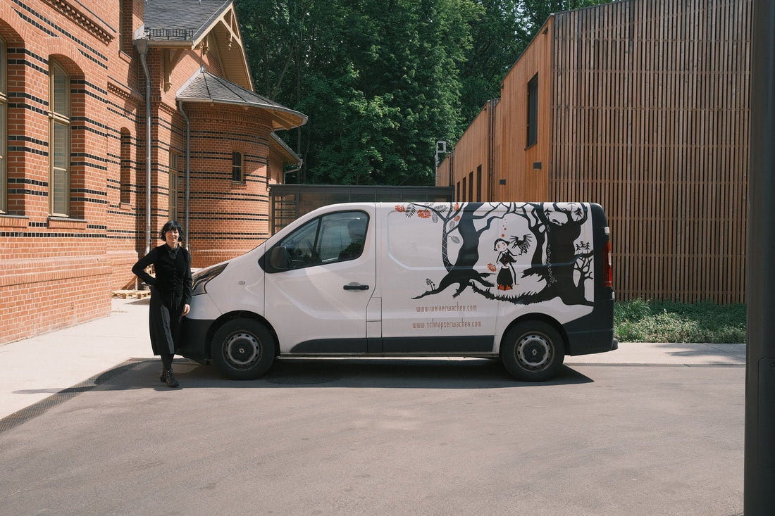 訪問記：Fräulein Brösels Schnapserwachen