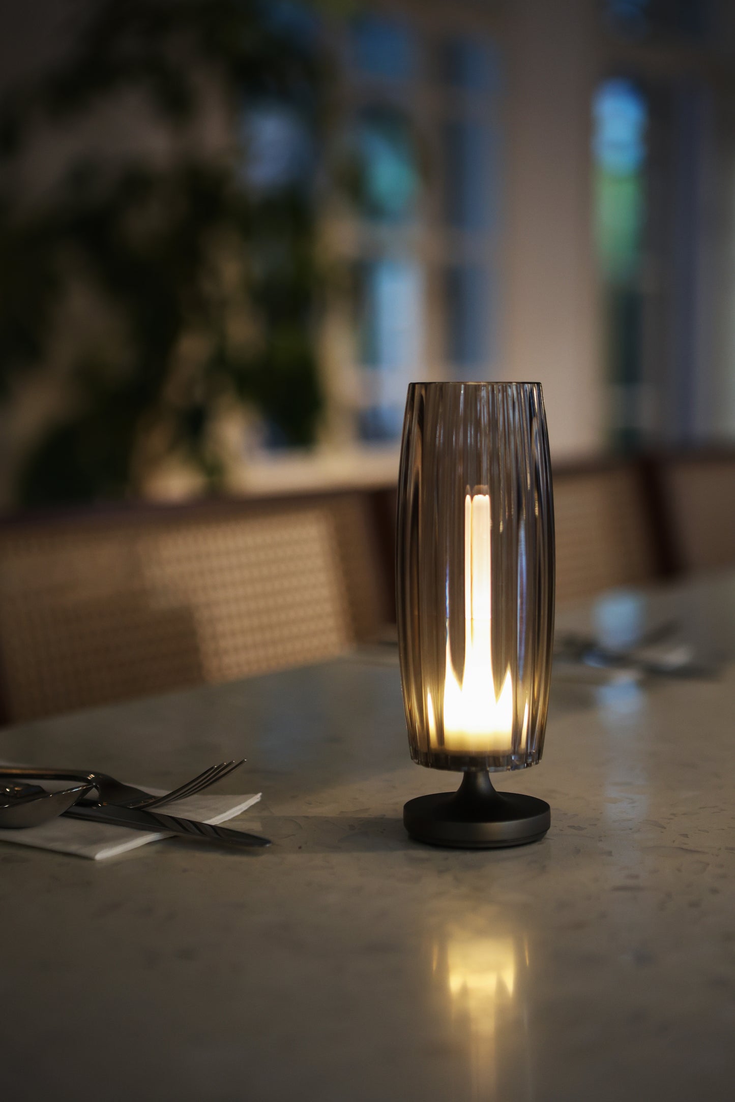 Lamp L